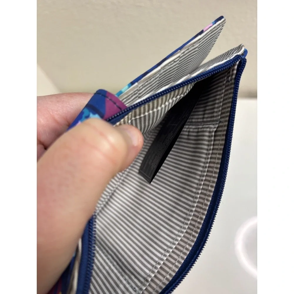 NWOT Travelon RFID Single Zip Wallet Floral Striped Navy Blue Pink Red Thin READ